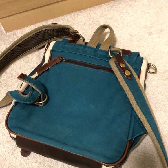 Leather green back pack(adjustable) - Picture 2 of 4